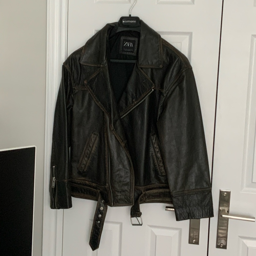 Zara Men's Brown distressed Leather Biker Jacket